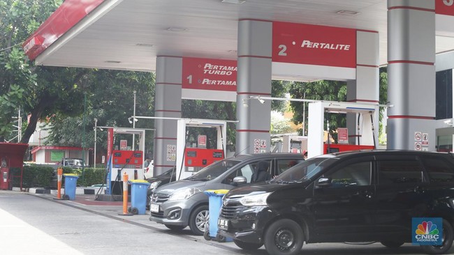 Global Crude Oil Price Breaches US$100 per Barrel; What Does This Mean for Indonesian Fuel Prices?