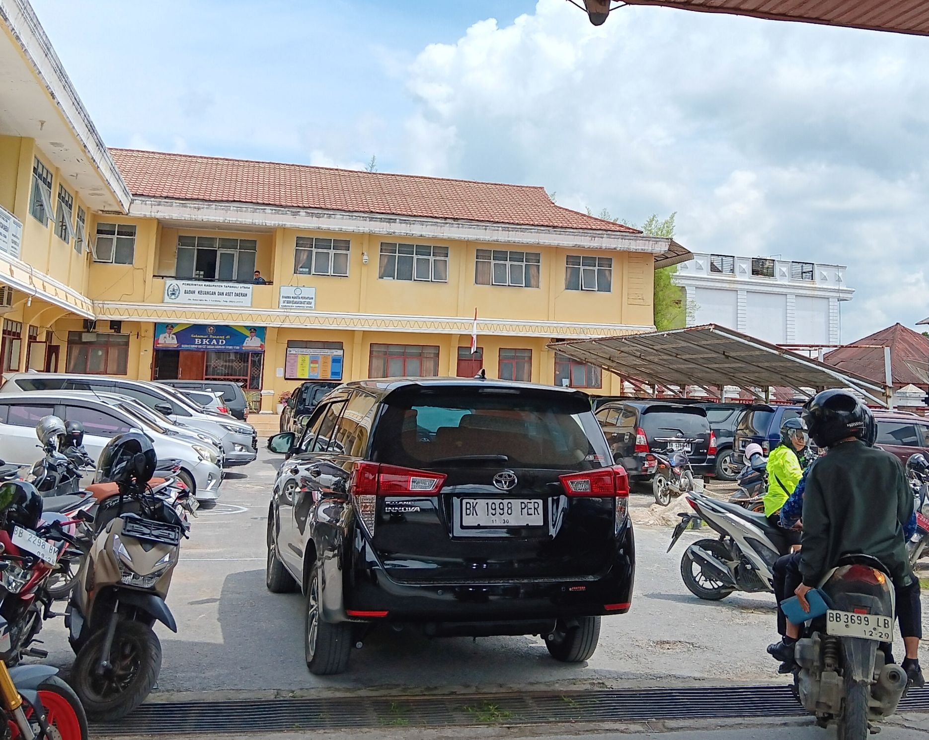 Holiday Allowance for 7,351 North Tapanuli Civil Servants Finally Disbursed, Total Rp30.47 Billion