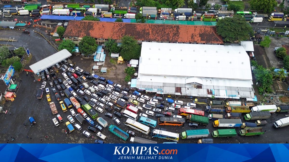 Horror Traffic Congestion at Gilimanuk Port as Transport Minister Targets Non-Compliant Trucks