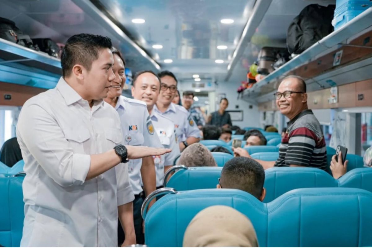 Cabinet Secretary inspects people's train service; fares cut, facilities improved