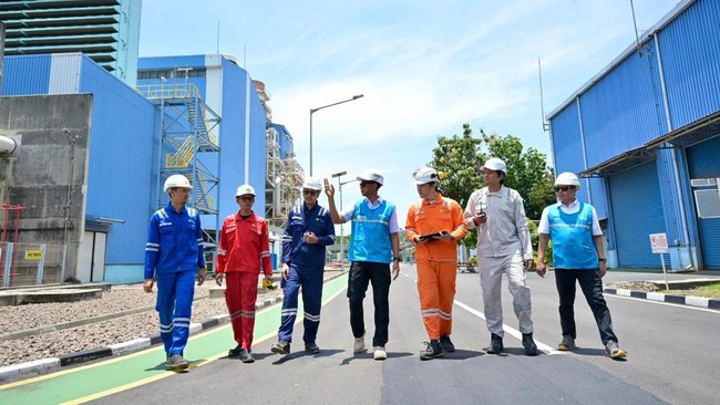 PLN Chief Executive Guarantees Reliable Electricity System Ahead of Eid al-Fitr 1447 AH