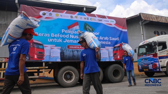 Bulog Chief Says No Need To Panic, Rice Stocks Secure