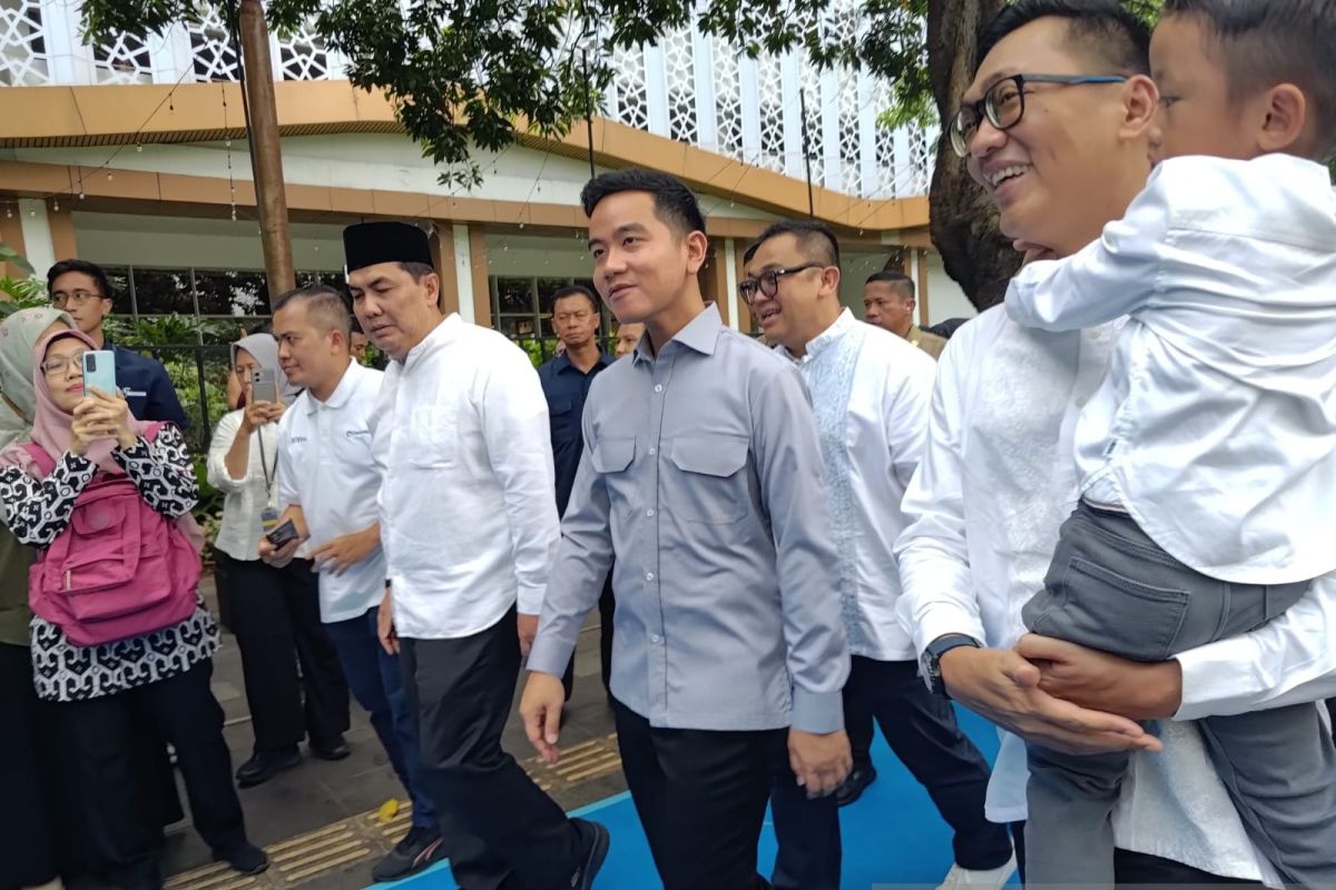 VP Gibran highlights travellers' safety as homecoming traffic peaks