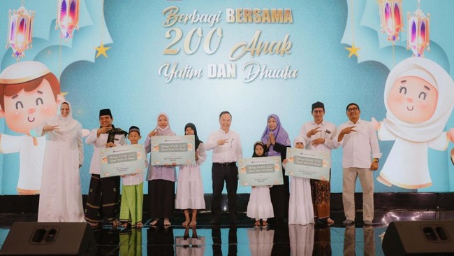 PTFI Employees Organise Charitable Dinner and Welcome 700 Orphaned Children to Break Fast Together