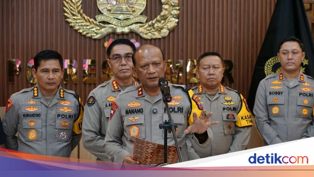 Jatim Police Chief Reveals Suspected Chemical Materials at Jember Mosque Explosion Crime Scene
