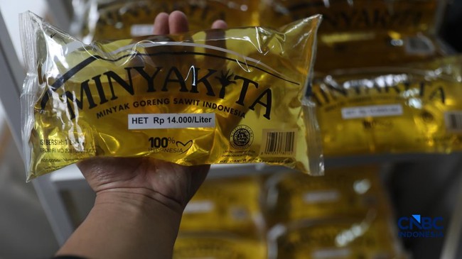 Stabilise Cooking Oil Prices Ahead of Eid, Bulog Releases Minyakita