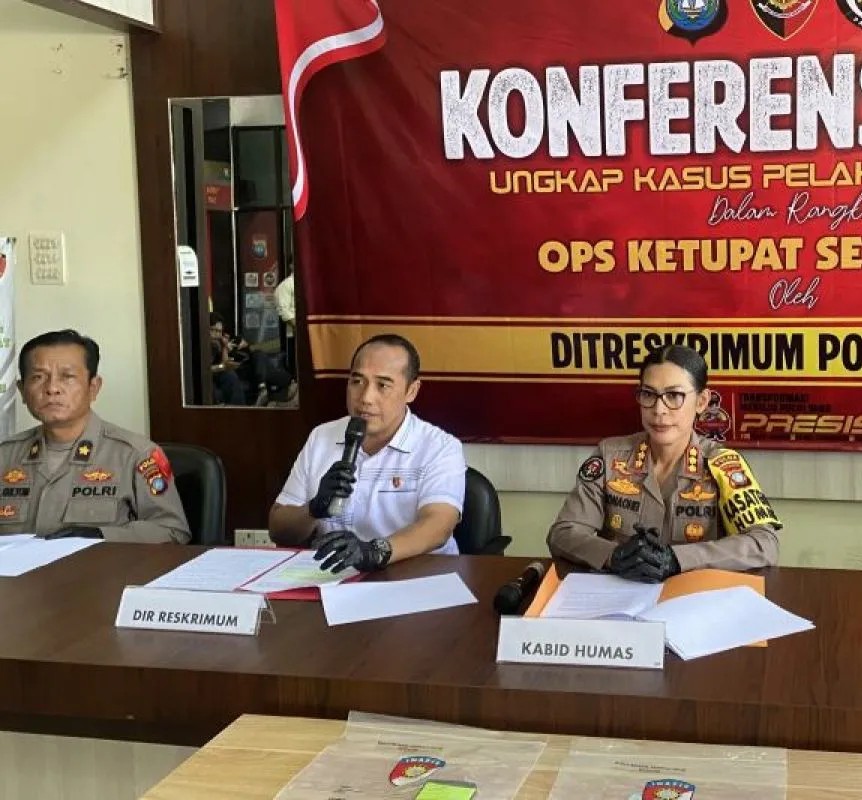 Ferry Ticket Scalper at Bintan Port Arrested for Selling Rp270,000 Tickets at Rp450,000