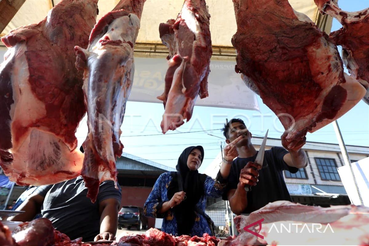 President Provides Second Meugang Meat Assistance for Aceh Disaster Victims