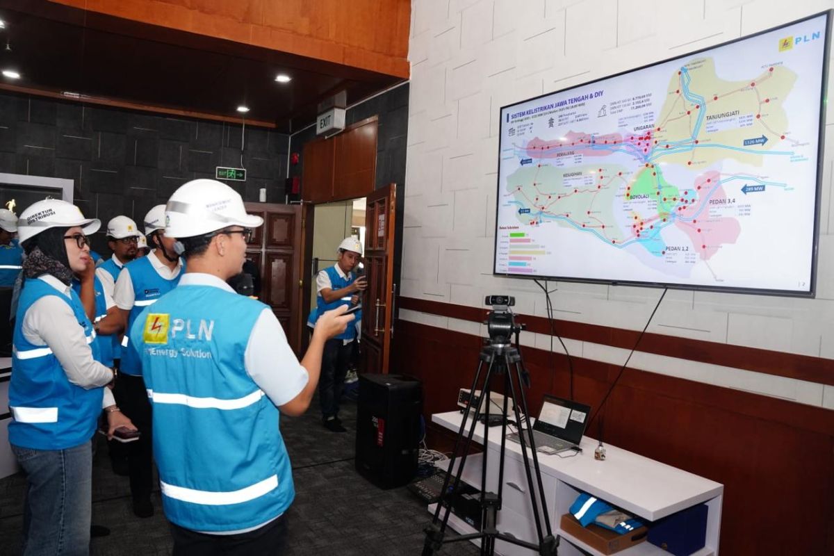 PLN deploys personnel to ensure safe power supply during Eid celebrations