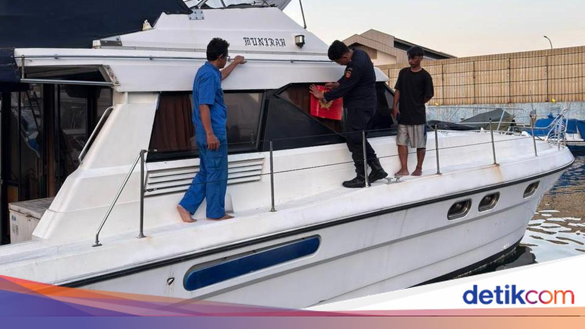 Jakarta Customs Authority Inspects Dozens of Yachts at Ancol Marina