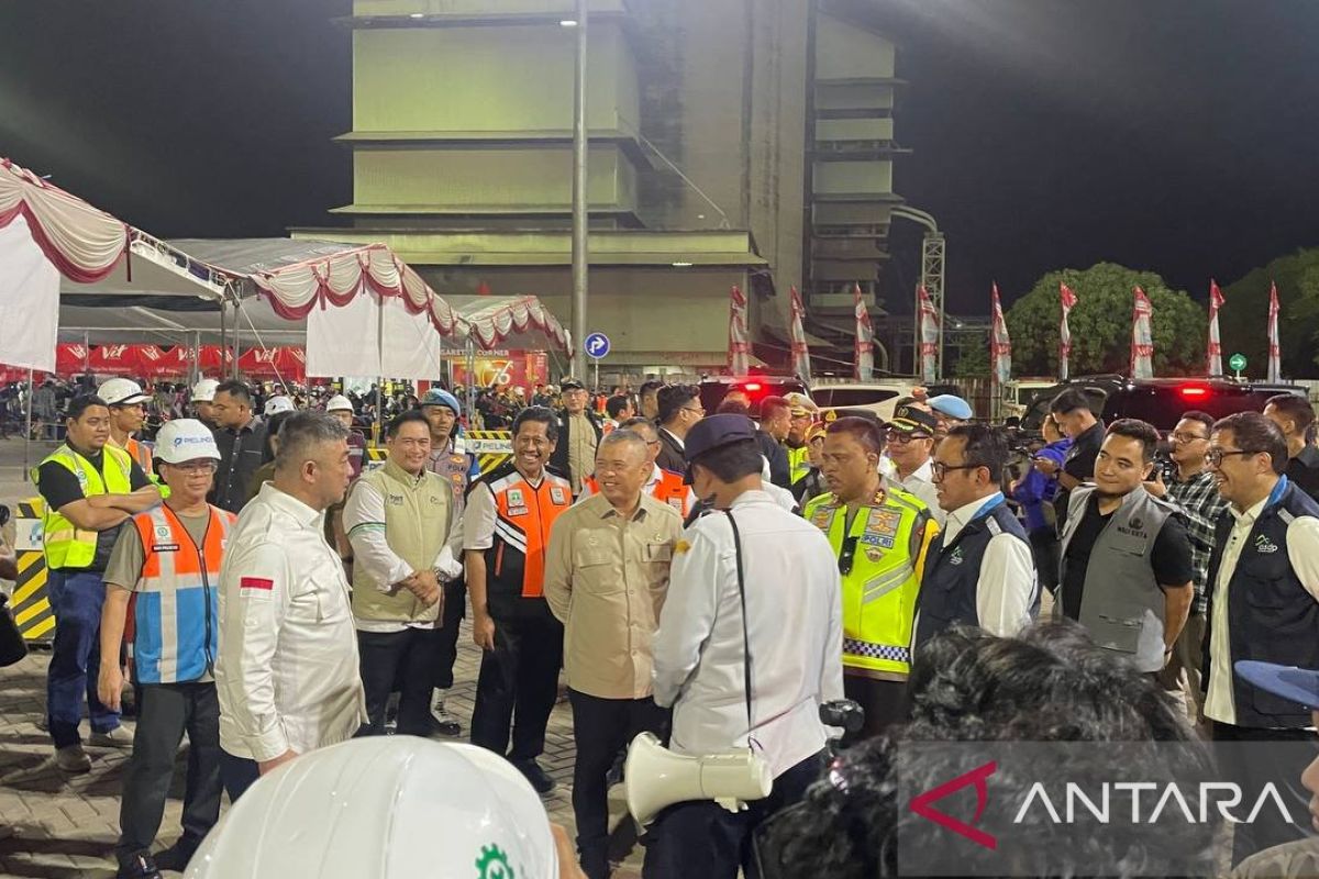 Transport Minister Predicts Peak Exodus Traffic for Motorcycles at Ciwandan Port on 18-19 March