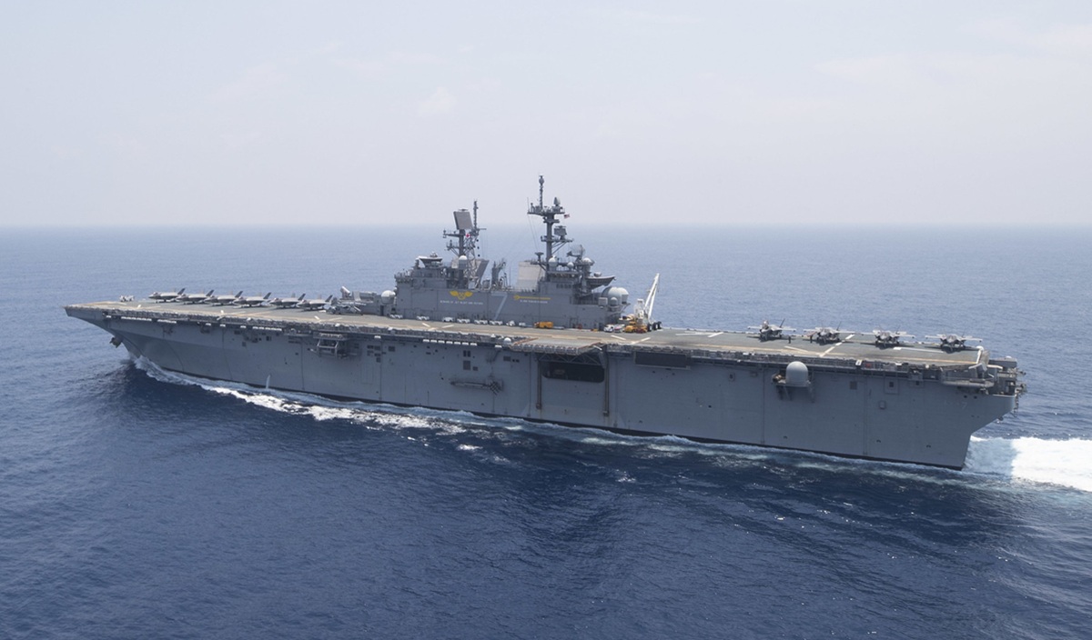 USS Tripoli Monitored in Strait of Malacca, Carrying Thousands of Marines Towards Middle East