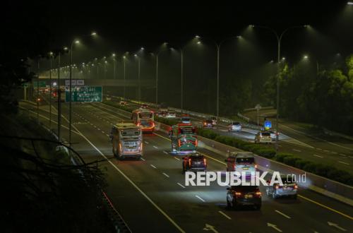 2026 Mudik Traffic Flow: National One-Way System Begins Wednesday at 12:00 WIB