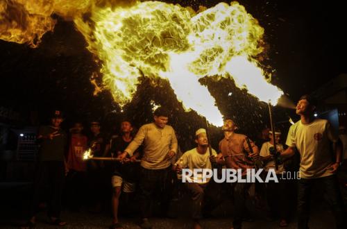 The Splendour of Kololi Gam: Torch Procession Tradition Welcomes Lailatul Qadar in Ternate