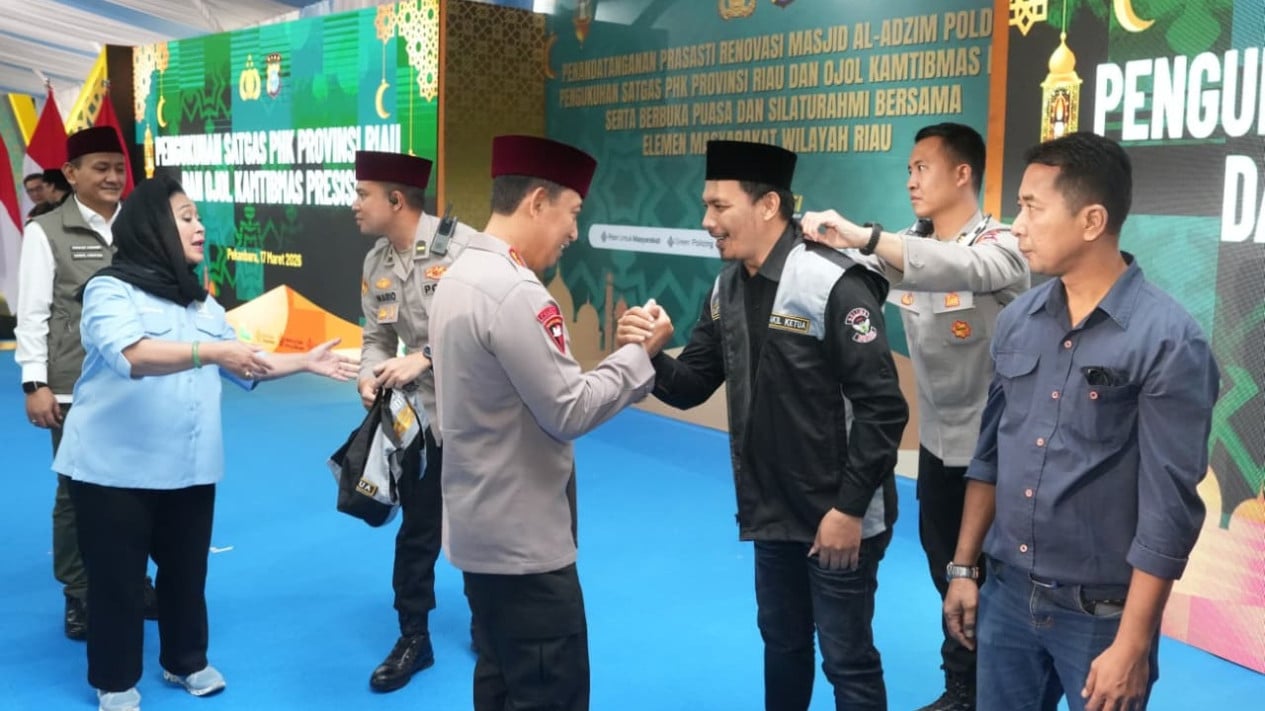 National Police Chief Strengthens Task Forces on Dismissals and Ride-Hailing During Mosque Inauguration in Riau