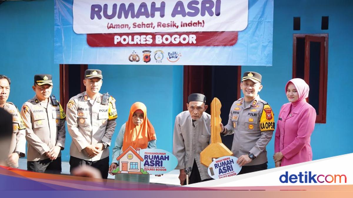 President's ASRI Programme: Bogor Police Hand Over 3 Renovated Substandard Homes to Residents