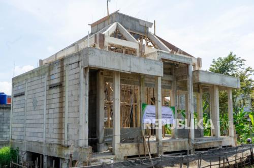 Kredivo Strengthens Social Contribution During Ramadan, Kredit Pintar Supports Al Mahbub Prayer Hall Development