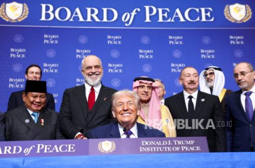 Trump's Board of Peace Plan Descends into Chaos