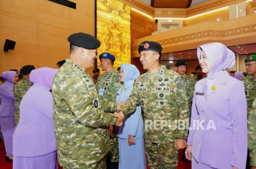 Report on 54 TNI Officers Promoted, Presidential Secretary Officially Promoted to Three-Star Rank