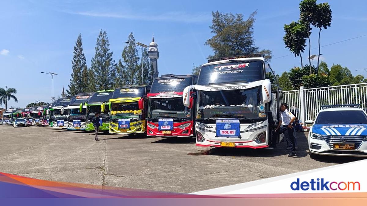4,000 Bogor Residents Depart on Free Homecoming Journey from Pakansari Stadium