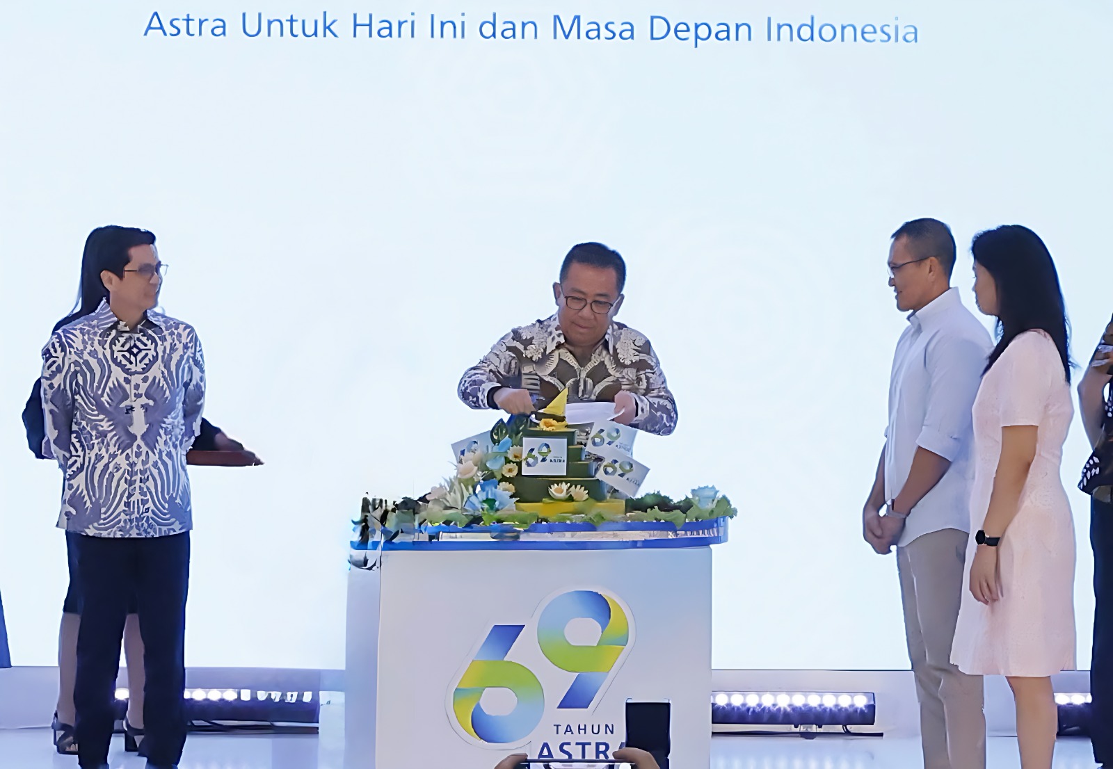 Not Just Automotive: Astra Targets Minerals and Digital Banking Sectors