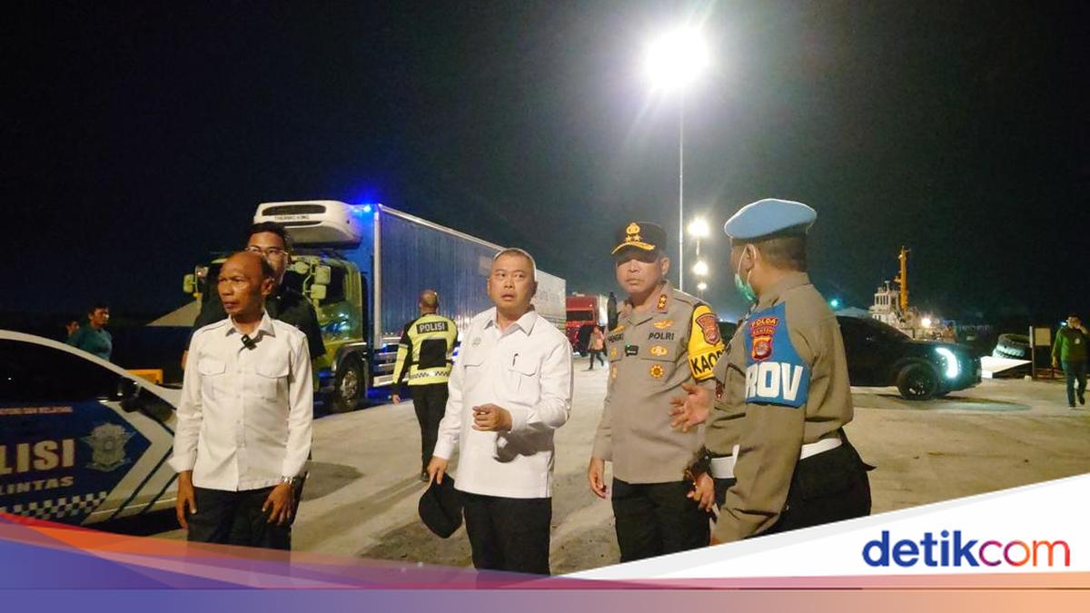 Transport Minister Addresses Viral Protest During Visit to Ketapang Port