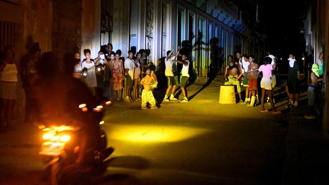 Trump's Actions Cause Oil Shortage, One Country Suffers Total Blackout