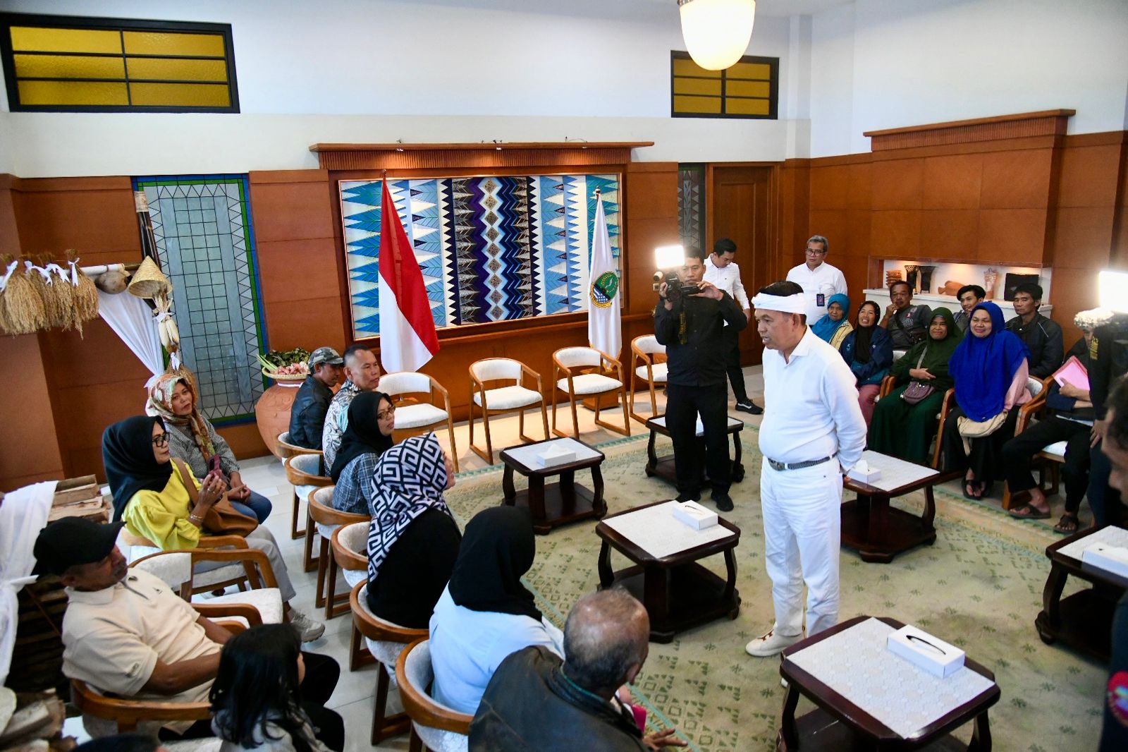 West Java Governor Hands Over Assistance to Landslide Victims in Cibogo Village, Lembang