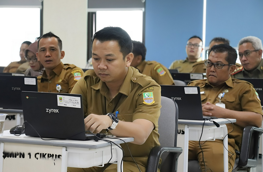 Implementing WFA During Eid Holidays, Bekasi Regency Ensures Public Services Continue