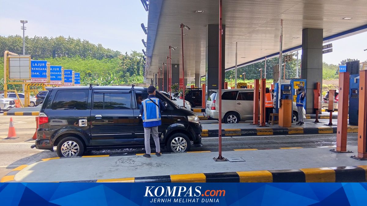 One-Way Local System Implemented from Kalikangkung Toll Gate to Semarang-Bawen Toll