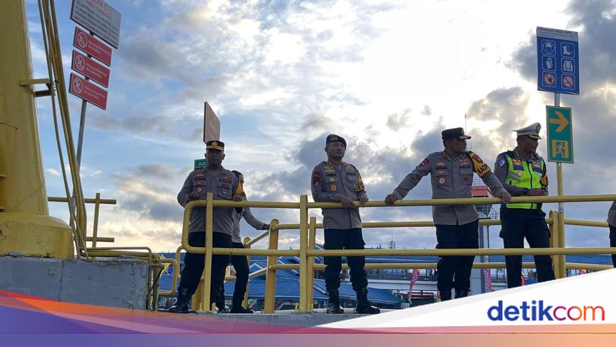 Nyepi: Crossing to Bali from Ketapang Closed