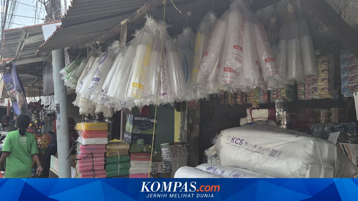 Traders Complain About Surging Plastic and Thinwall Prices Ahead of Eid, Protested by Buyers