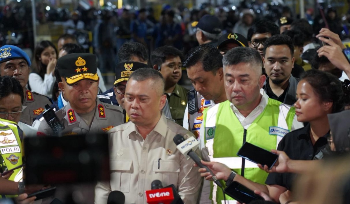 Transport Minister Inspects Peak of 2026 Lebaran Homecoming at Ciwandan