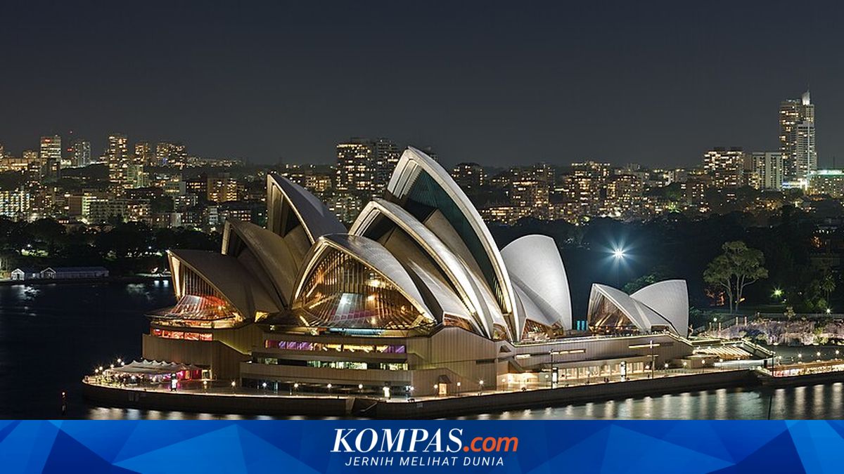 "Panic Buying" of Fuel and Energy Crisis Loom Over Australia's Economy