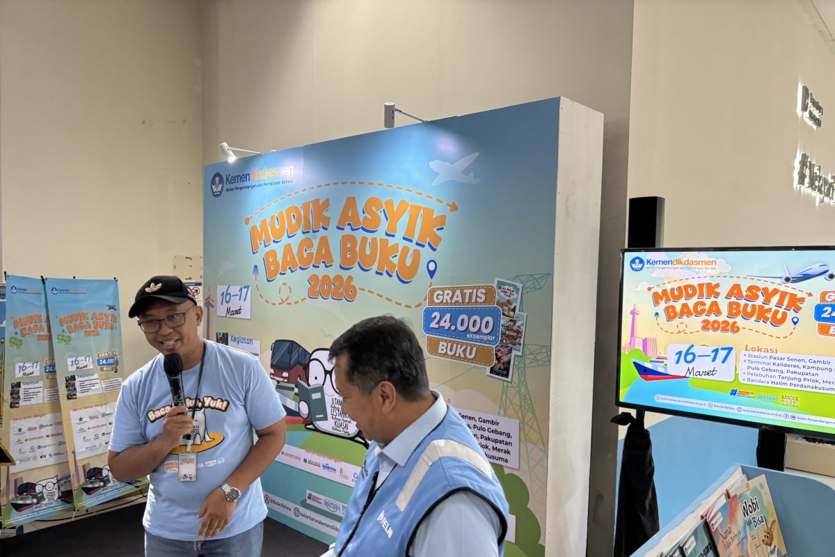 Ministry of Basic and Secondary Education distributes books to accompany children's Lebaran homecoming journeys