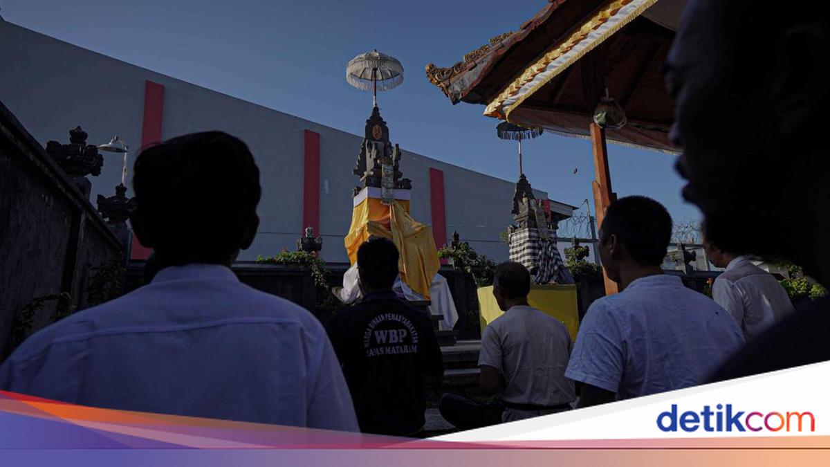Nyepi Remission Granted: Sentences of 77 Inmates in NTB Reduced by 15 Days to 2 Months