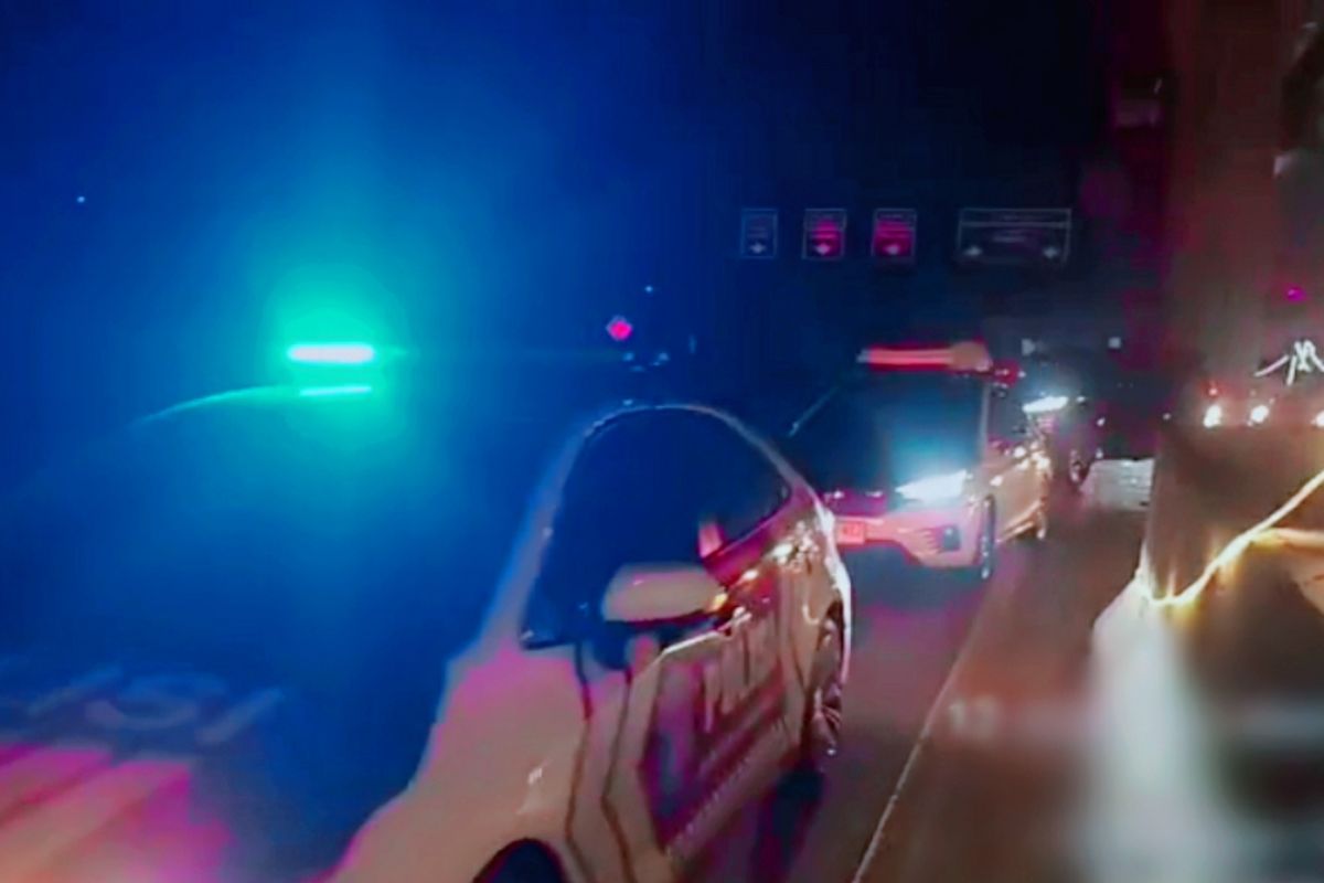 Heavy Traffic Prompts Open-Close Contraflow on Japek Toll Road Wednesday Night