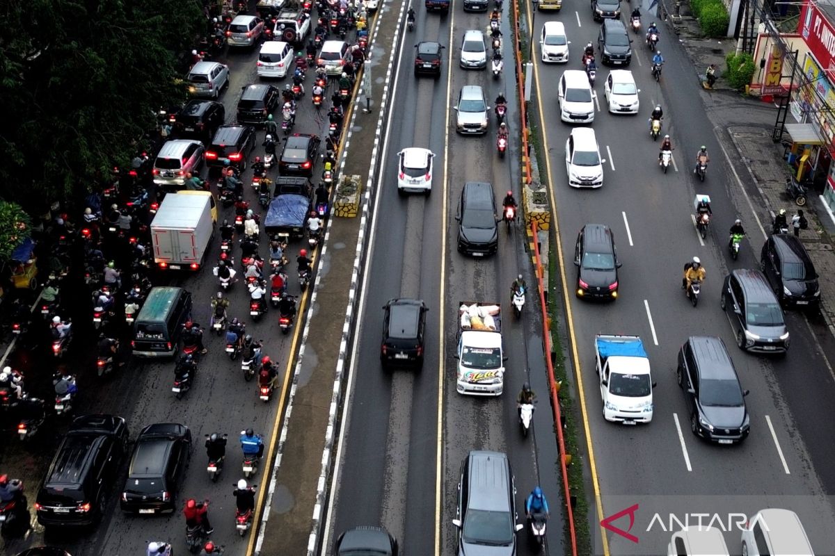 Yesterday: Traffic Engineering on Japek Toll Road to Mitigating Tourism Losses