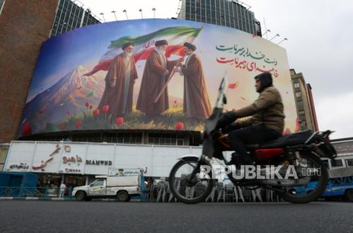 Ali Khamenei and the Islamic Revolution