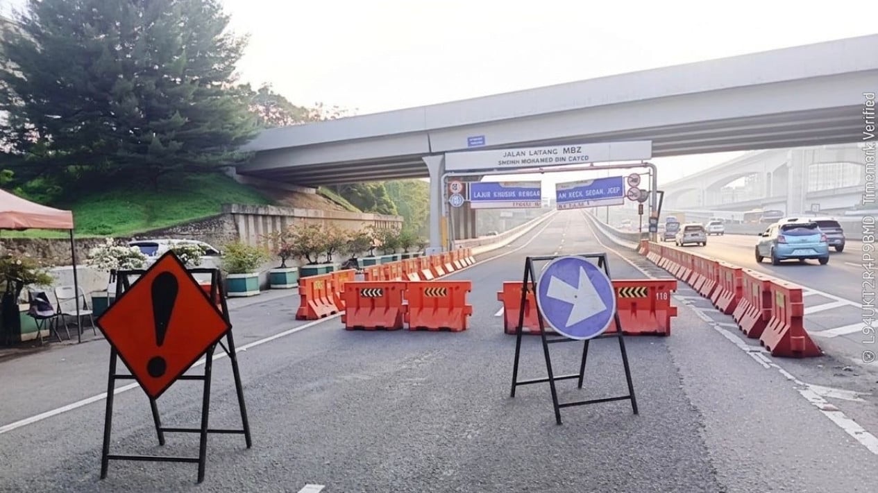 Heavy Mudik Traffic Leads to Implemention of Alternating Access on MBZ Toll Road to Cikampek