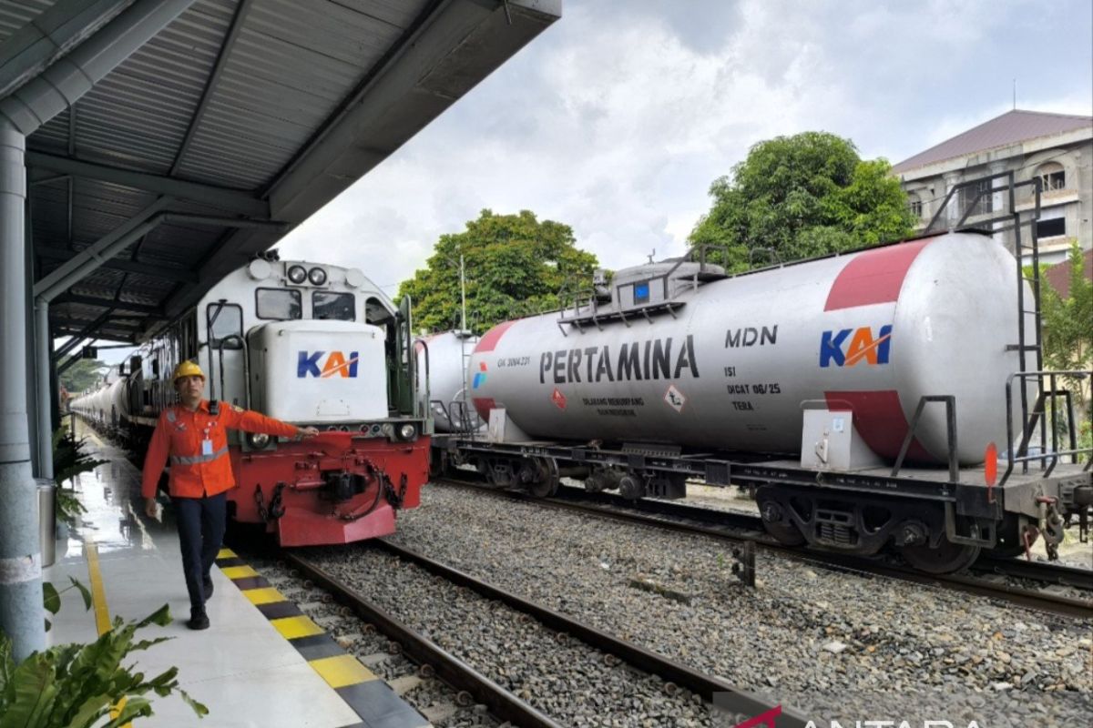 KAI North Sumatra Transports 11,118 kl of Fuel to Support Eid Exodus Flow