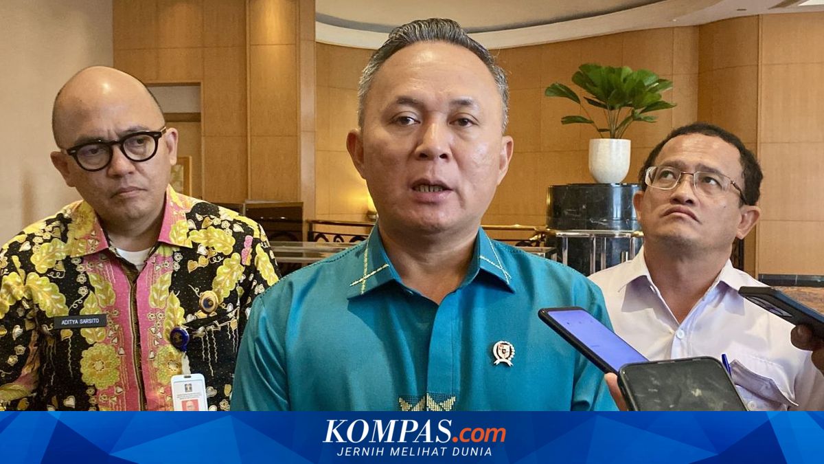 Deputy Human Rights Minister Urges TNI and Police to Coordinate on Discrepancies in Initials of Acid Attack Suspects on Andrie Yunus