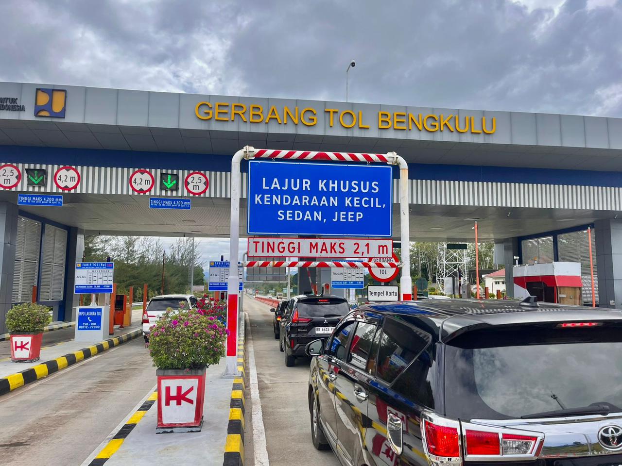 Lebaran 2026 Homecoming Traffic on Trans Sumatra Toll Road Surges to 109.65%