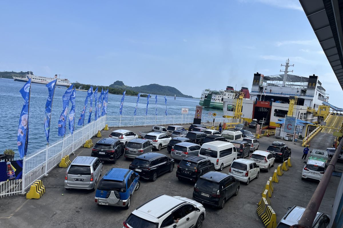 ASDP strengthens coordination to address ship docking delays in Bakauheni