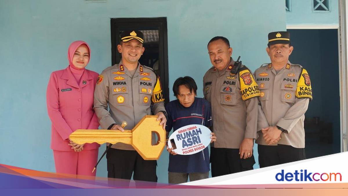 Bogor Police Hand Over Another 4 Renovated Substandard Houses, an Eid Gift for Residents