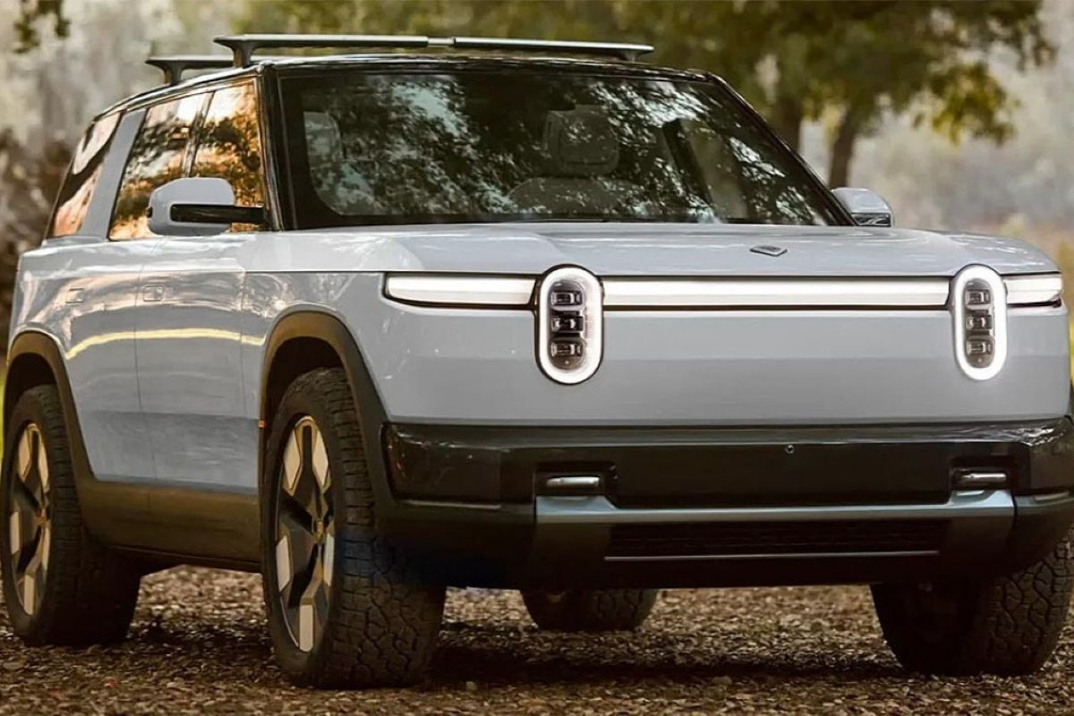 Rivian Sacrifices 2027 Profit Target to Deliver Self-Driving Cars