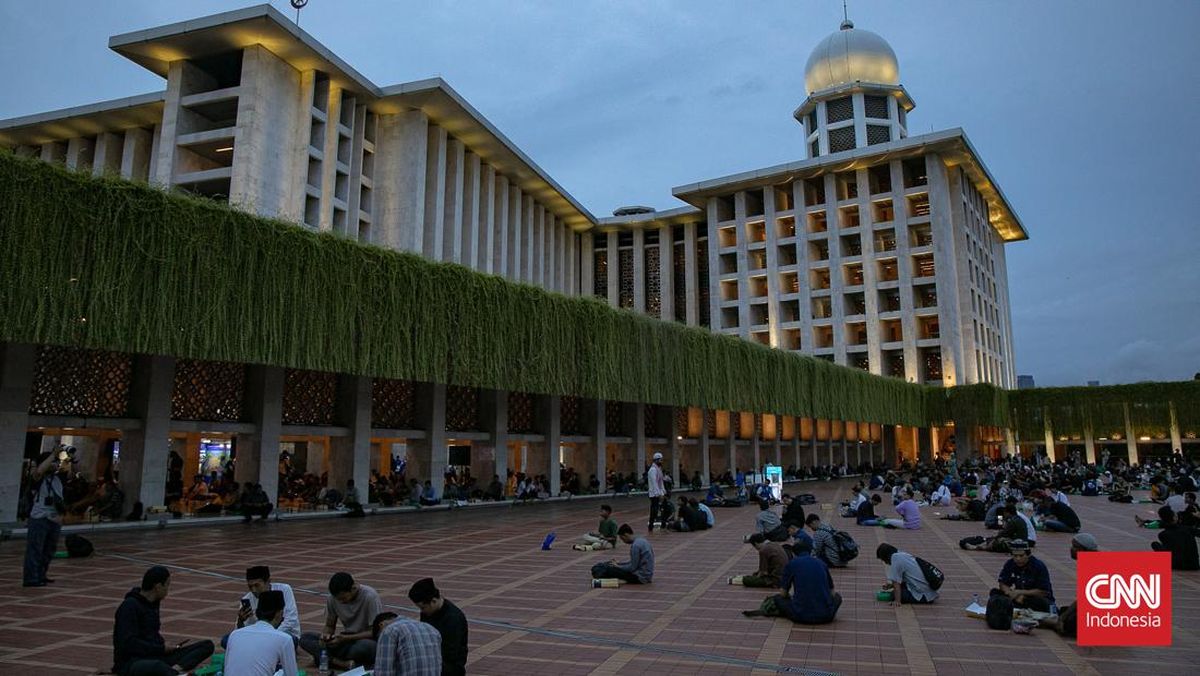 Police on Alert Around Istiqlal Tomorrow to Prevent Illegal Parking