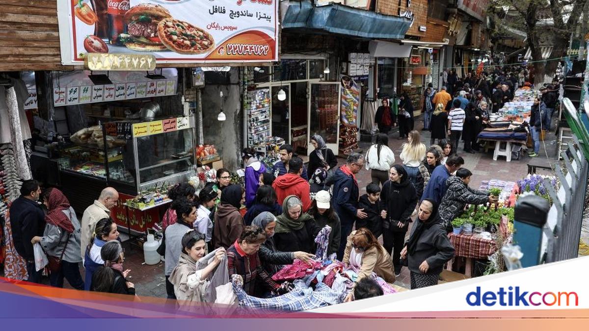 Differences in Iranian Citizens' Persian New Year Celebrations This Year Amid War