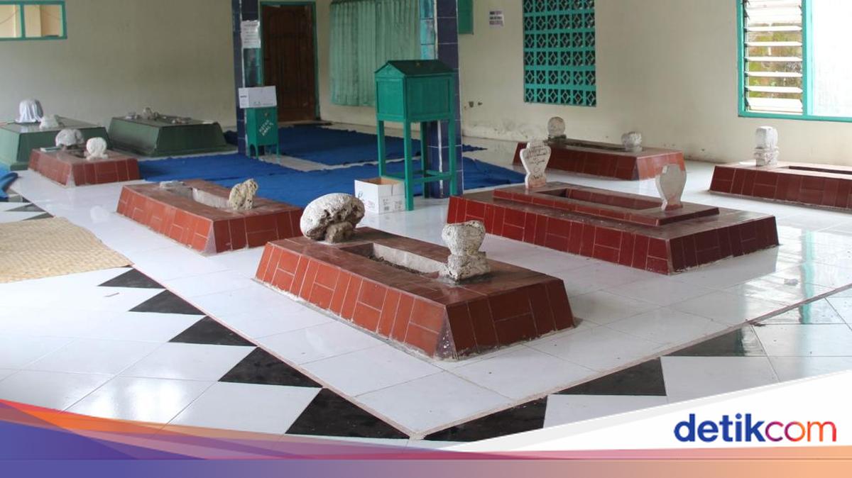 Traces of Buyut Lebai, the Malaysian Preacher in Loloan Village, Jembrana