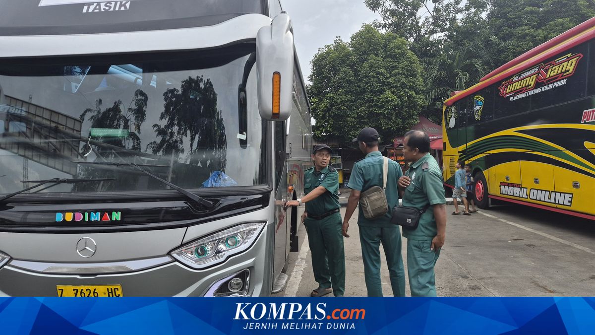 Behind the Smooth Mudik Journey, There Lies the Unappreciated Struggles of AKAP Bus Drivers